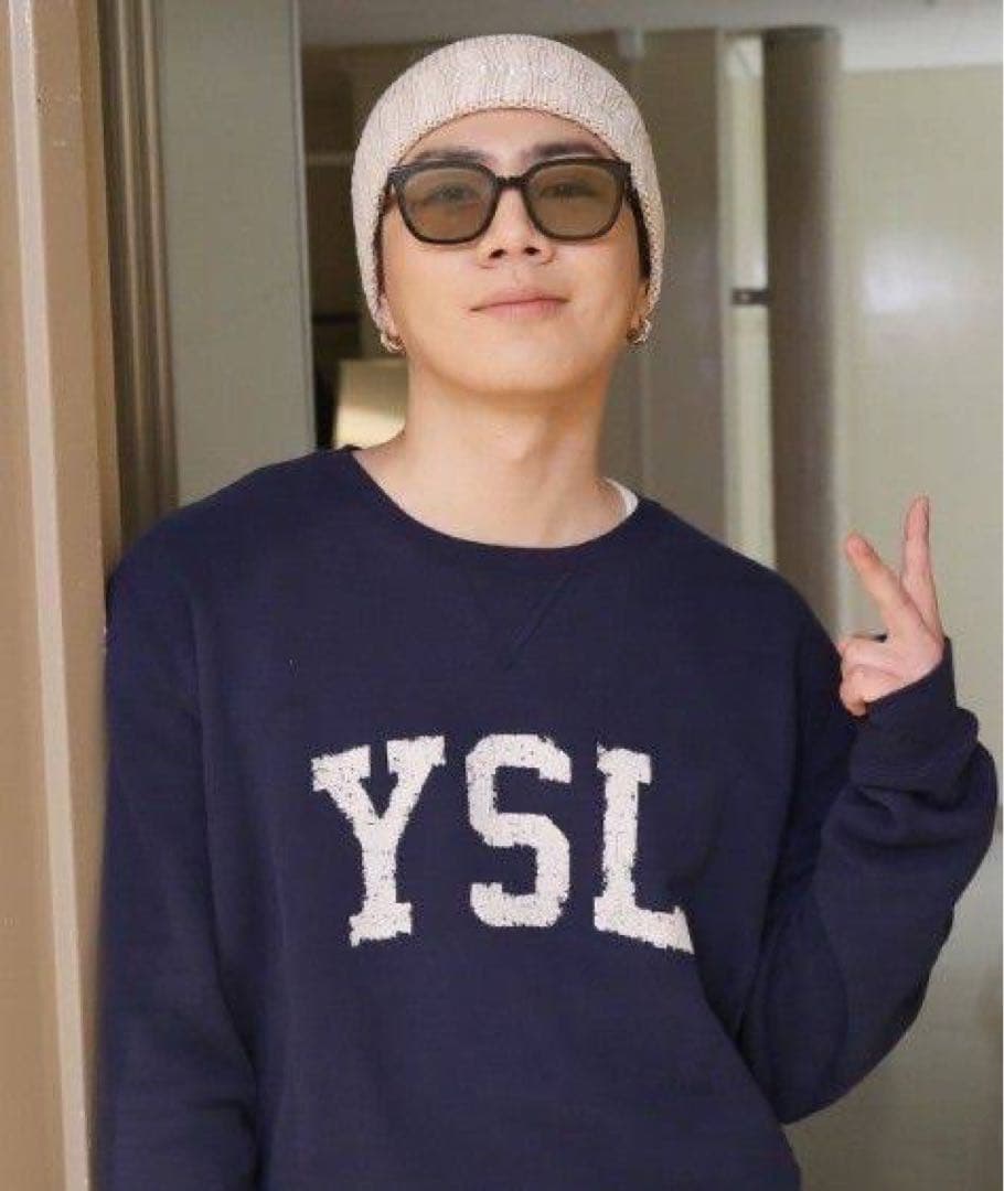 YSL ネイビー クルーネック トレーナー