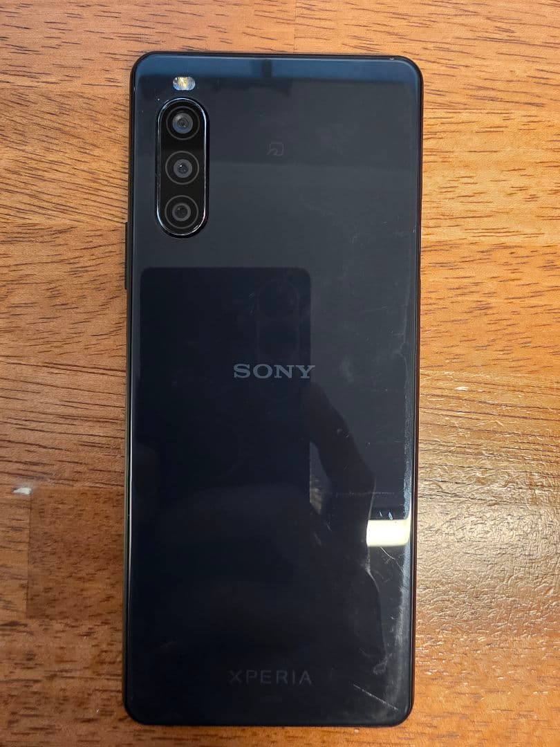 Xperia 10 II ◆ 4GB/64GB / au SOV43　ブラック