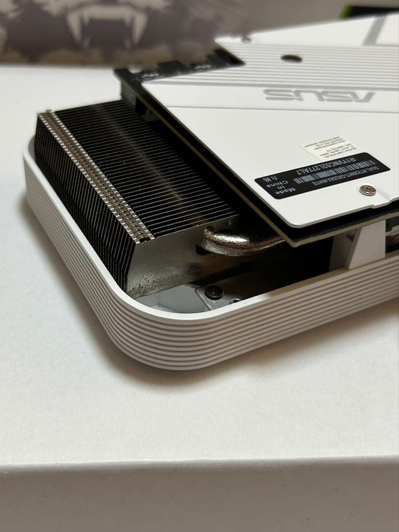 グラフィックボード・グラボ・ビデオカード ASUS GeForce RTX 3060 Ti White