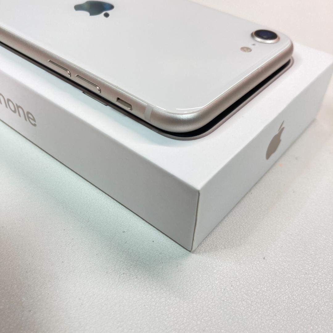 iPhoneSE3 64gb【極美品☆新品バッテリー】