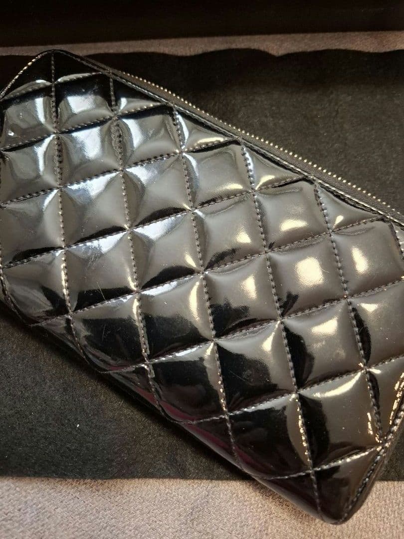 (*)様 ・シャネル ブリリアント ラウンドファスナー 付属品完備 正規品 CH