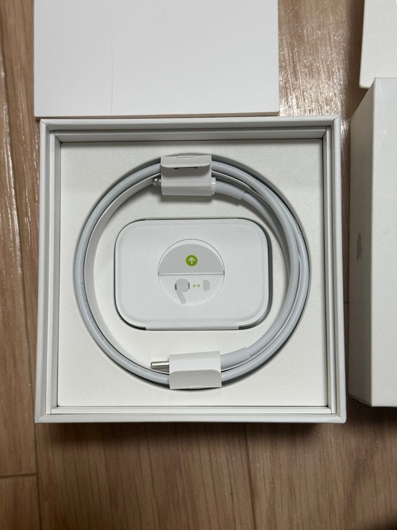 AirPods pro 2 Lightning端子