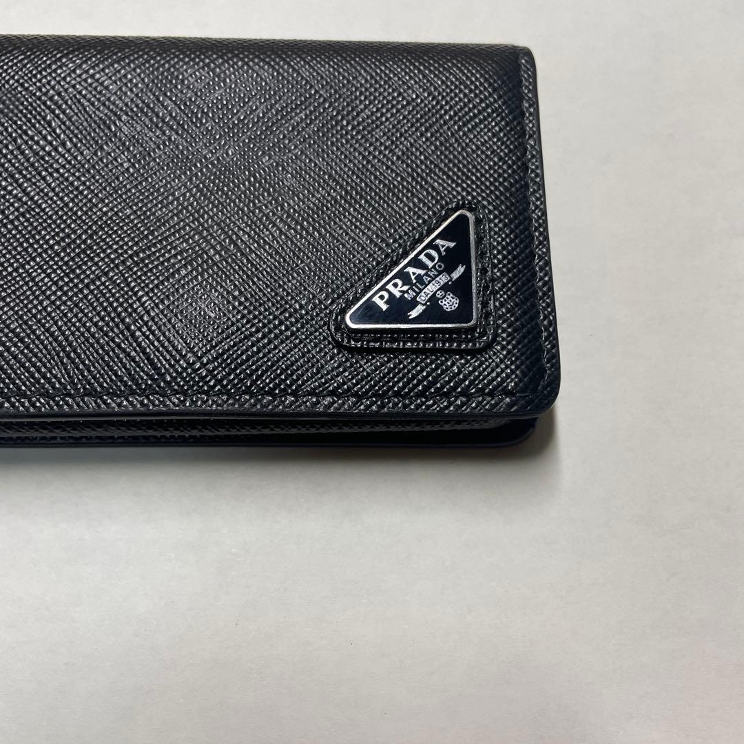 PRADA カードケース　名刺入れ　三角ロゴ　サフィアーノレザー　黒