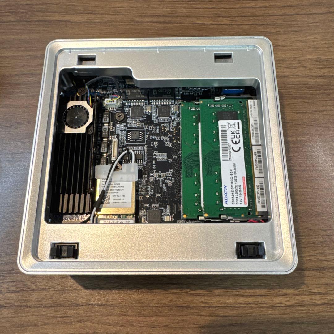 MINISFORUM NAB6 i7-12650H 32G SSD512G 中古
