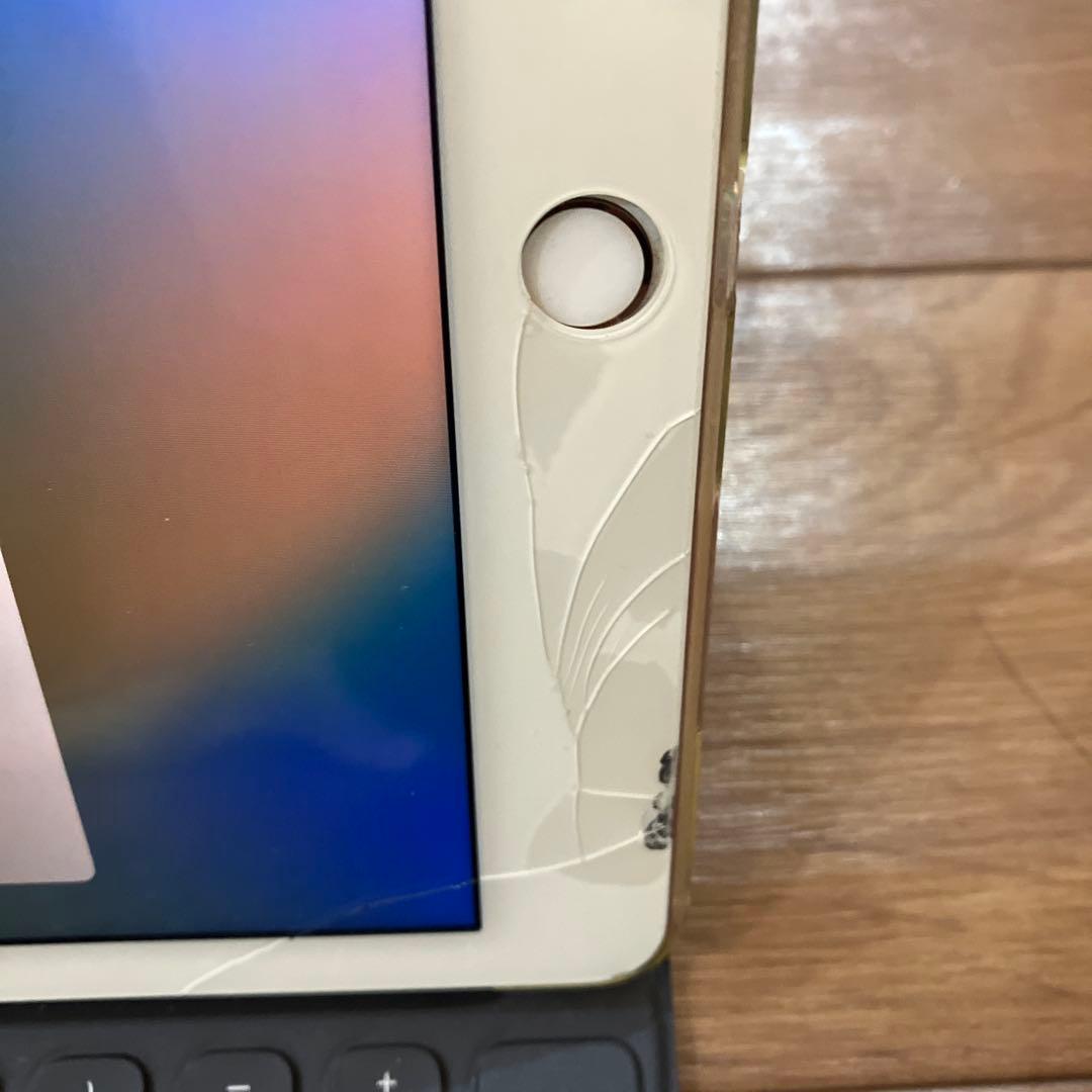 iPad pro 9.7本体とSmart Keyboard セット