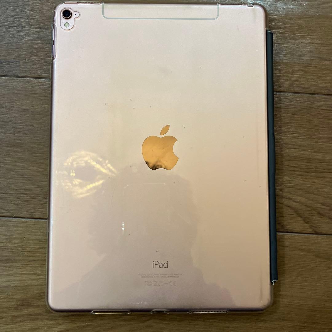 iPad pro 9.7本体とSmart Keyboard セット