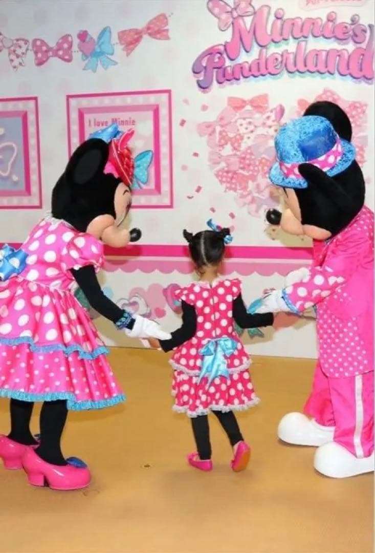 ディズニー　ミニーパルパルーザワンピース