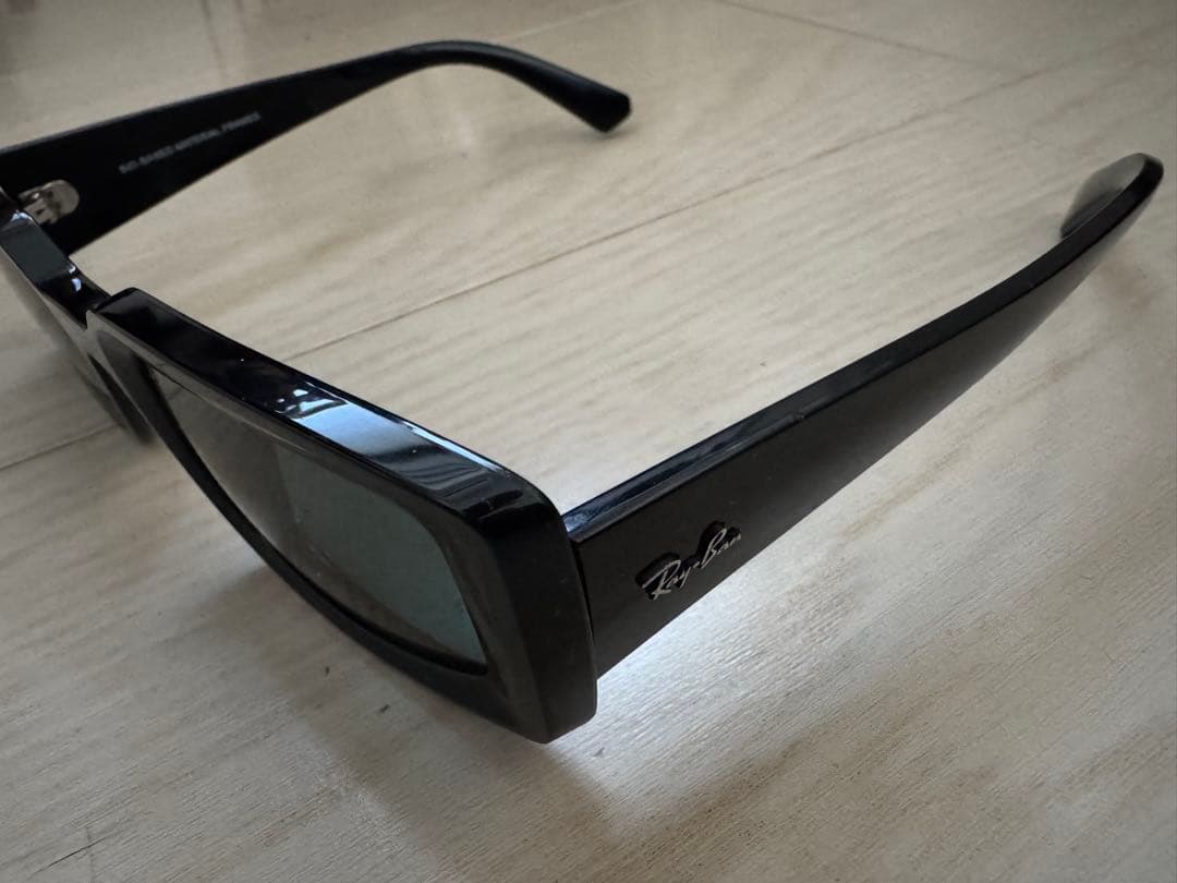 小物 Ray-Ban KILIANE RB4395F