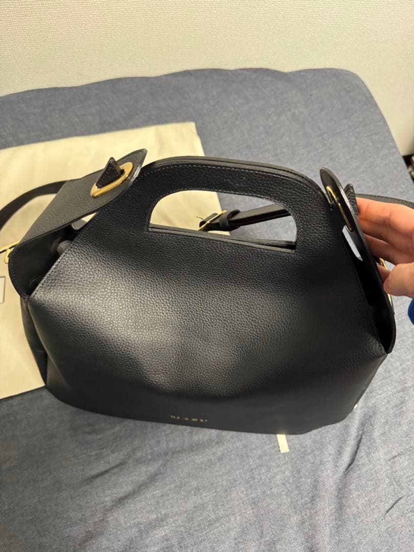 ベ*ン様 MASU 26ss TRUFFE BAG ブラック