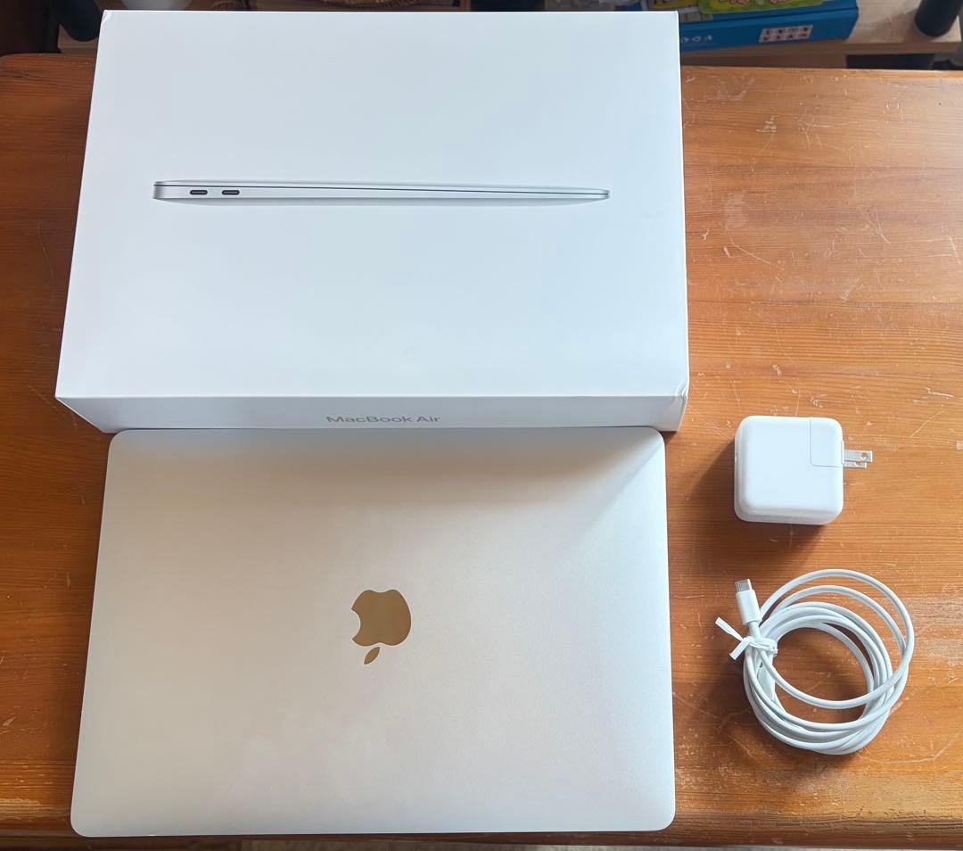 MacBook Air M1 2020 8GB/256GB 88% シルバー