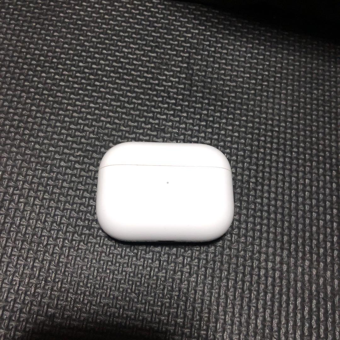 Apple 純正 AirPods ケース
