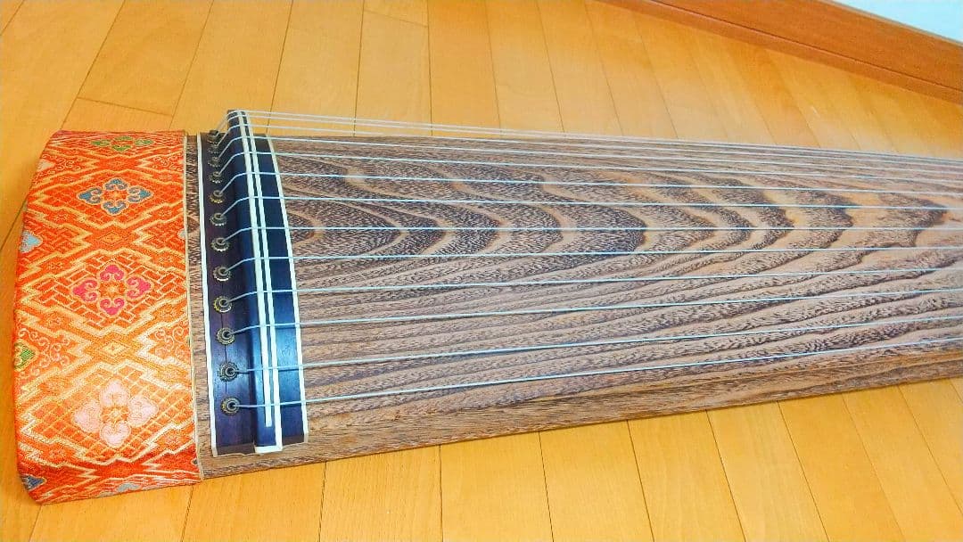 高級 和琴 お琴 琴 くり甲 すだれ彫 箏 和楽器 弦楽器 13弦 伝統楽器