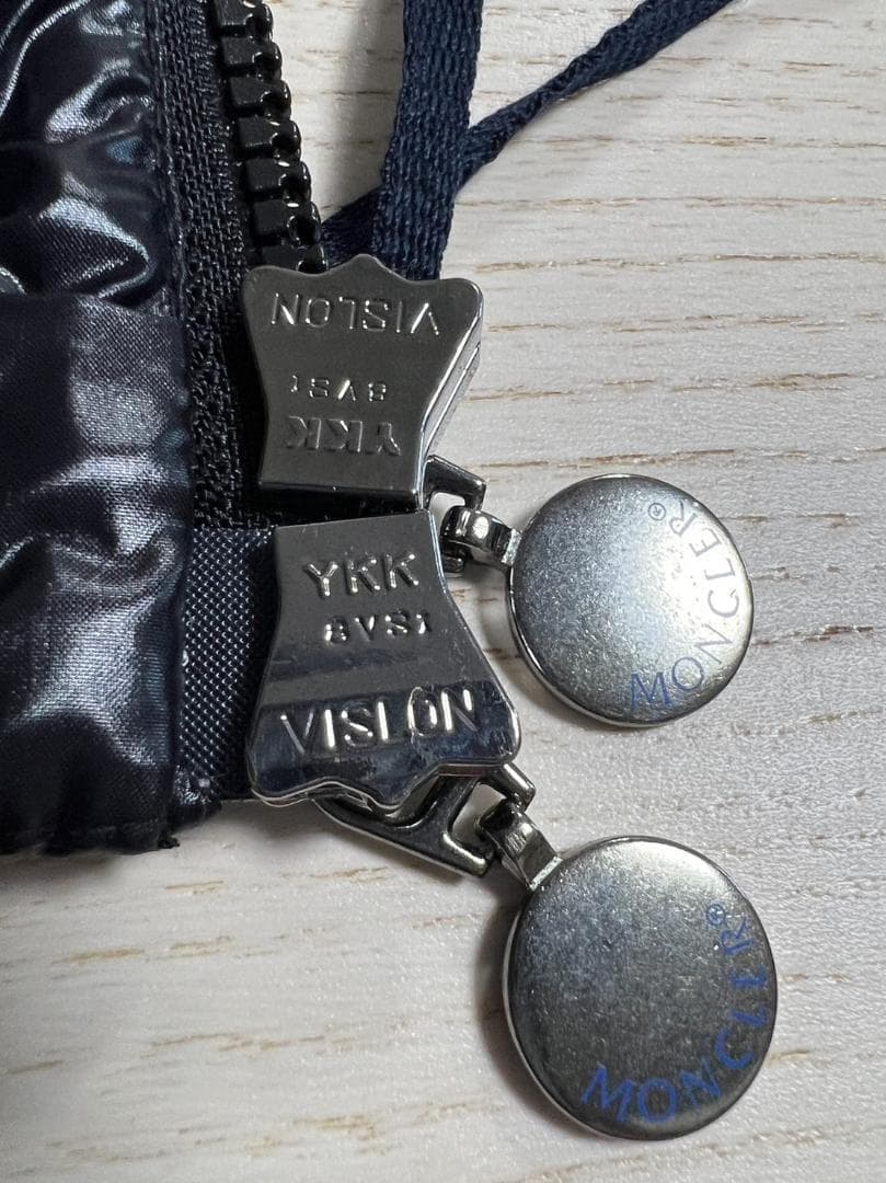 【新品未使用】MONCLER Bormes ダウンベスト　TG6　黒色　3XL