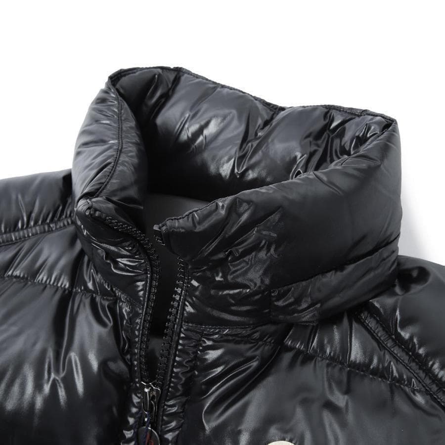 【新品未使用】MONCLER Bormes ダウンベスト　TG6　黒色　3XL
