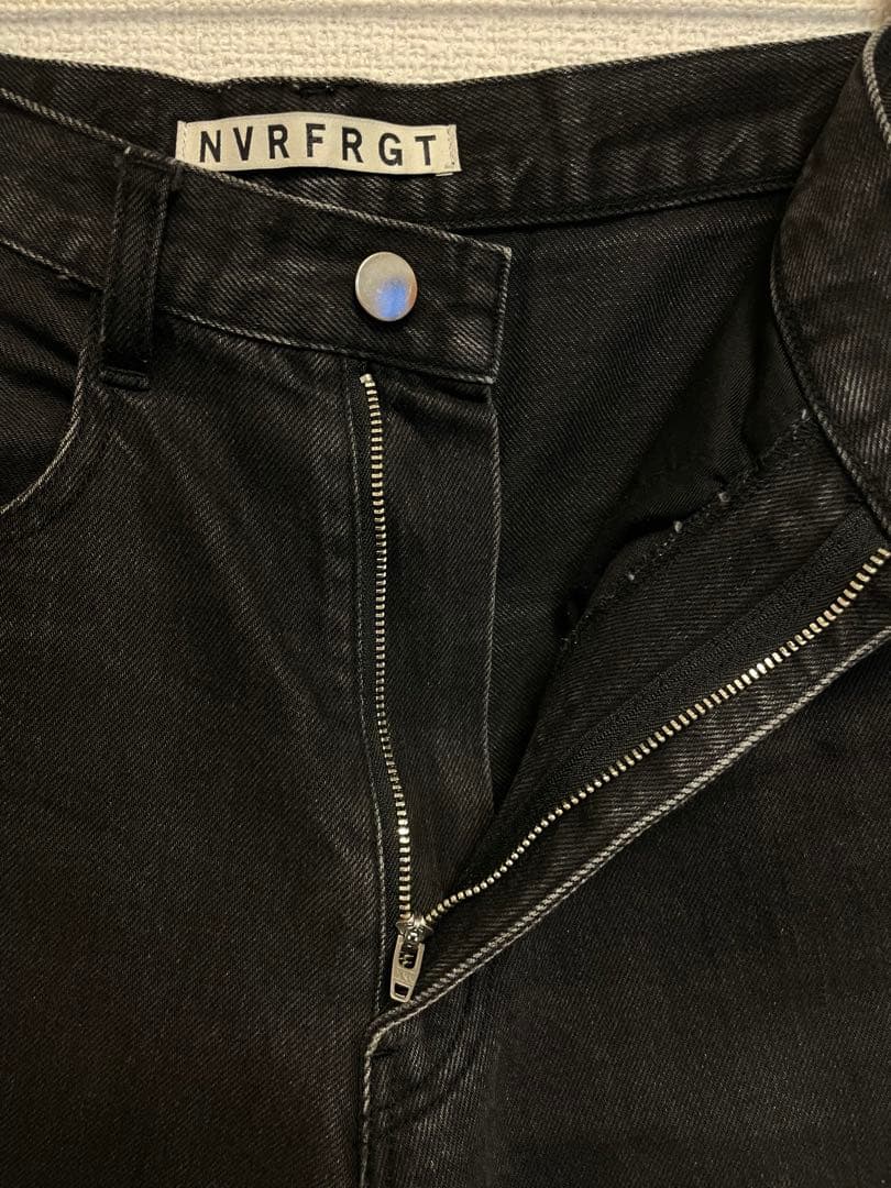 パンツ NVRFRGT 3D Twisted Wide Leg Jeans