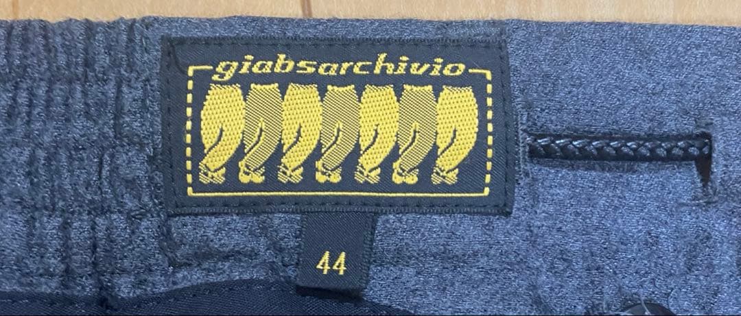 美品giab's ARCHIVIO マサッチョ ゴールド 永久クリース　カシミヤ