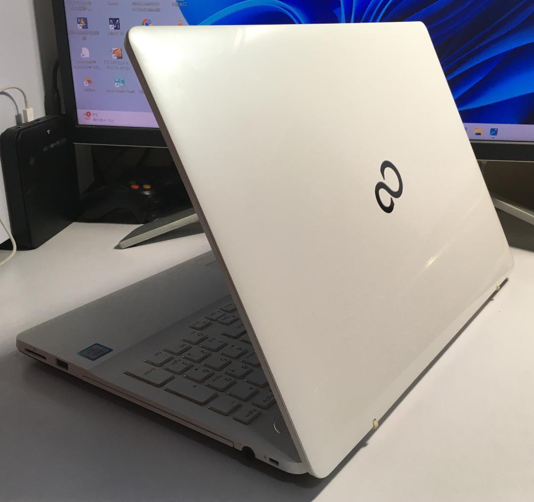 富士通FMV LIFEBOOK AH53/X Windows11