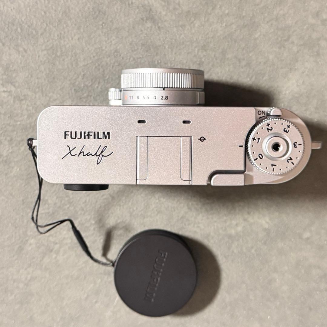 富士フイルム デジタルカメラ X half F X-HF1-S シルバー