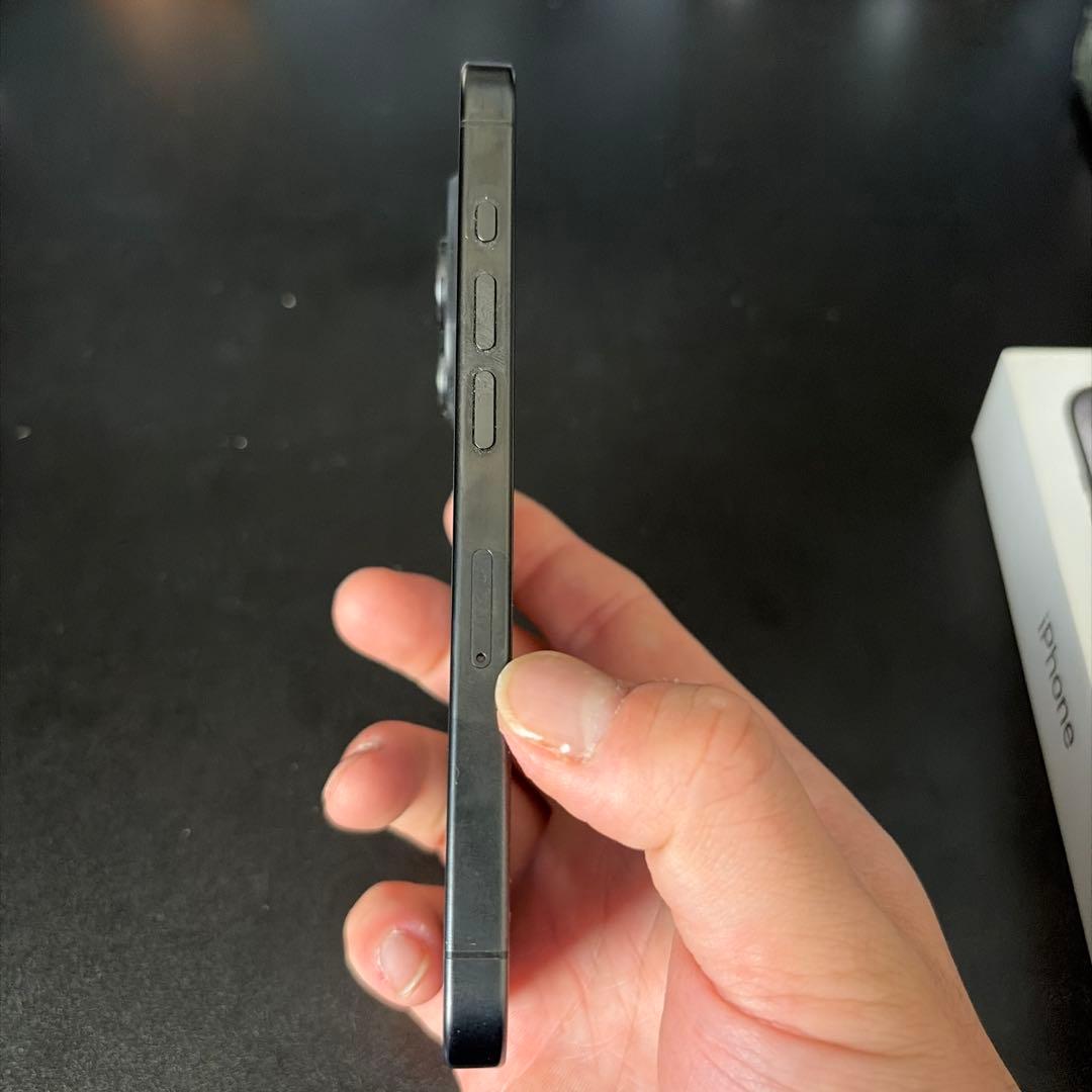 ARMedia【美品】iPhone15pro