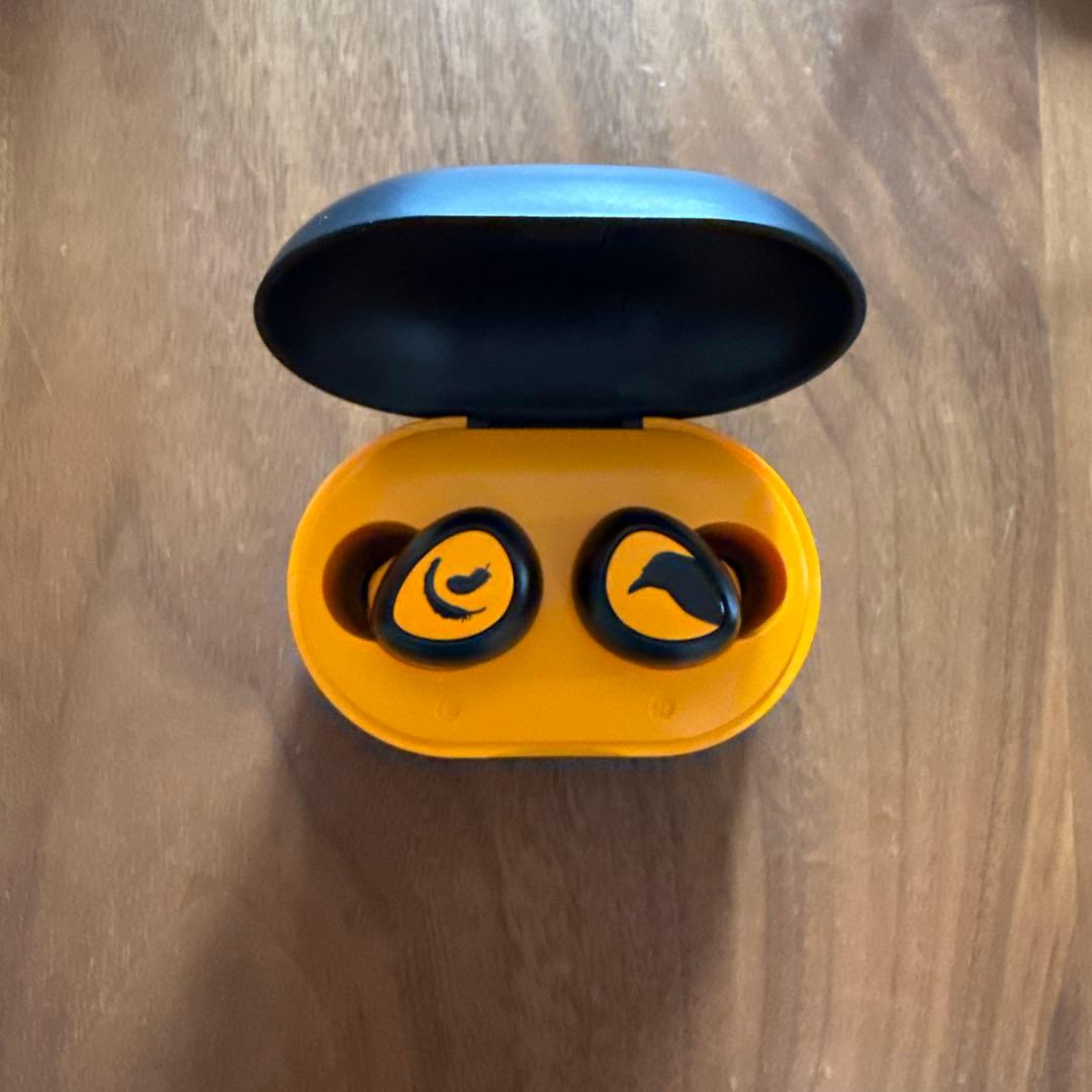 ハイキュー ワイヤレスイヤホン　烏野高校モデル