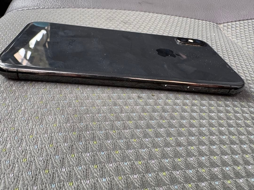 iPhoneX 256GB スペースグレイ　バッテリー残量83%