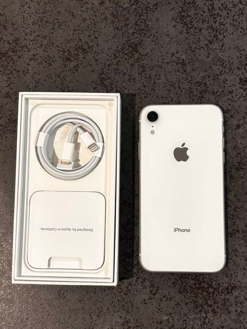 シルル　iPhone XR 128GB ホワイト82％ ,84% ２台