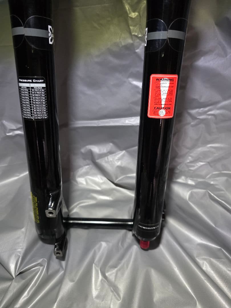 X-FUSION Velvet　エアサスペンションフォーク