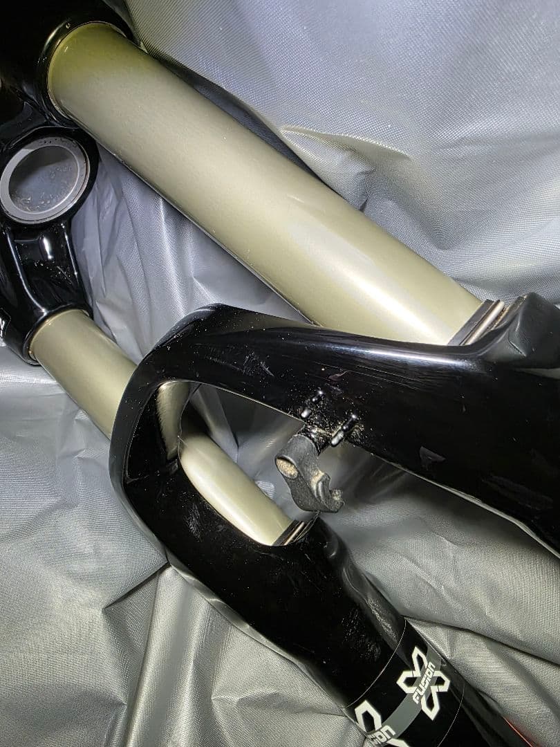 X-FUSION Velvet　エアサスペンションフォーク