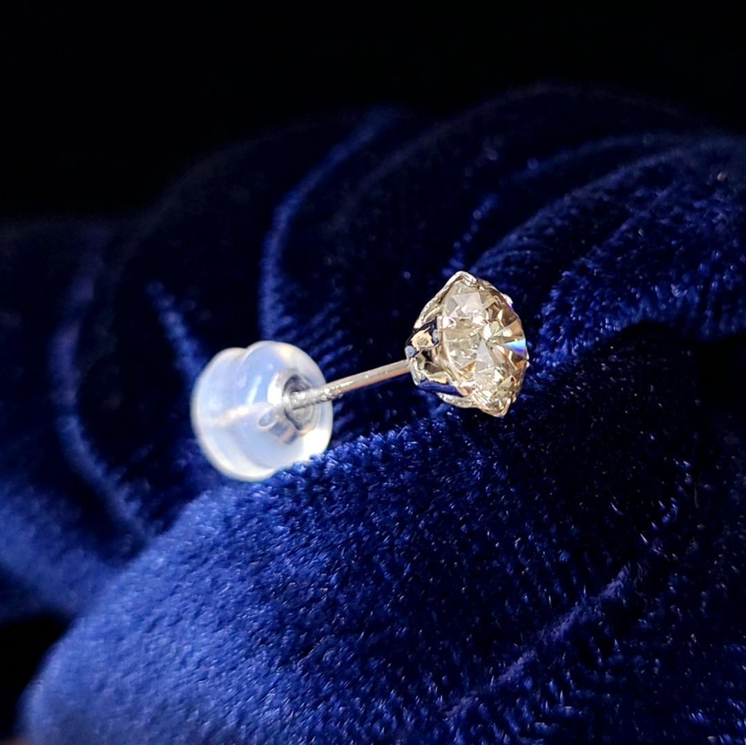 大人のオシャレ! 0.5ct ダイヤモンド PT 一粒 6本爪 片耳 ピアス