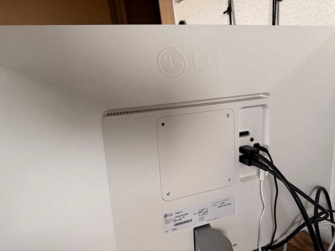 LG 27UL500-W 27インチ 4K IPSモニター