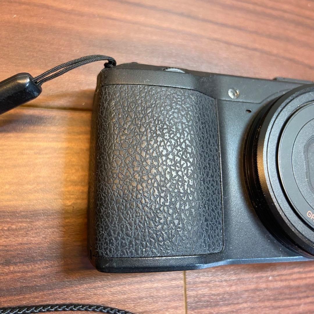RICOH GR デジカメ ほぼ新品 4938