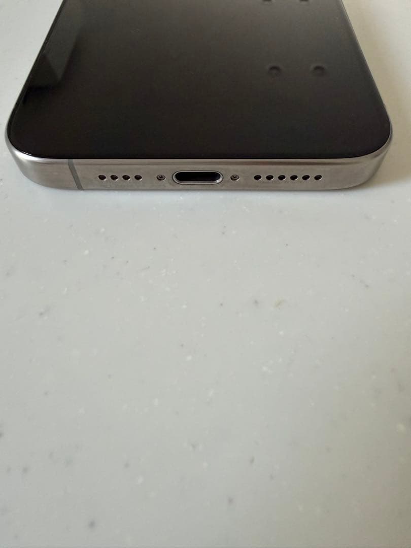 iPhone15Pro Max 美品　値下げしました。