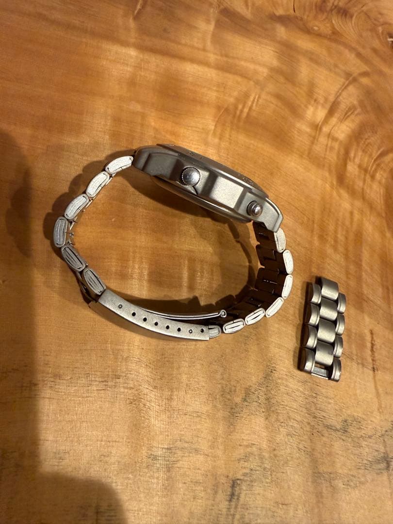 シチズン　デジアナ　クロノグラフ　チタン