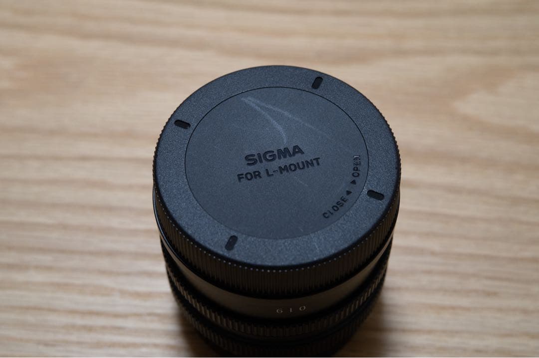 【新型 美品】SIGMA (シグマ) 45mm F2.8 DG Lマウント