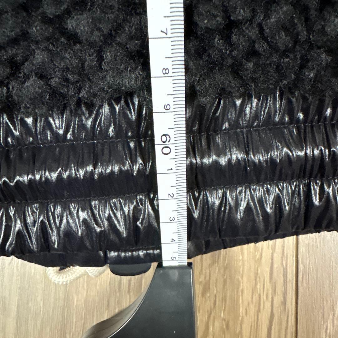 hiroさま専用 【美品】モンクレール ボア素材 ブラックダウンベスト