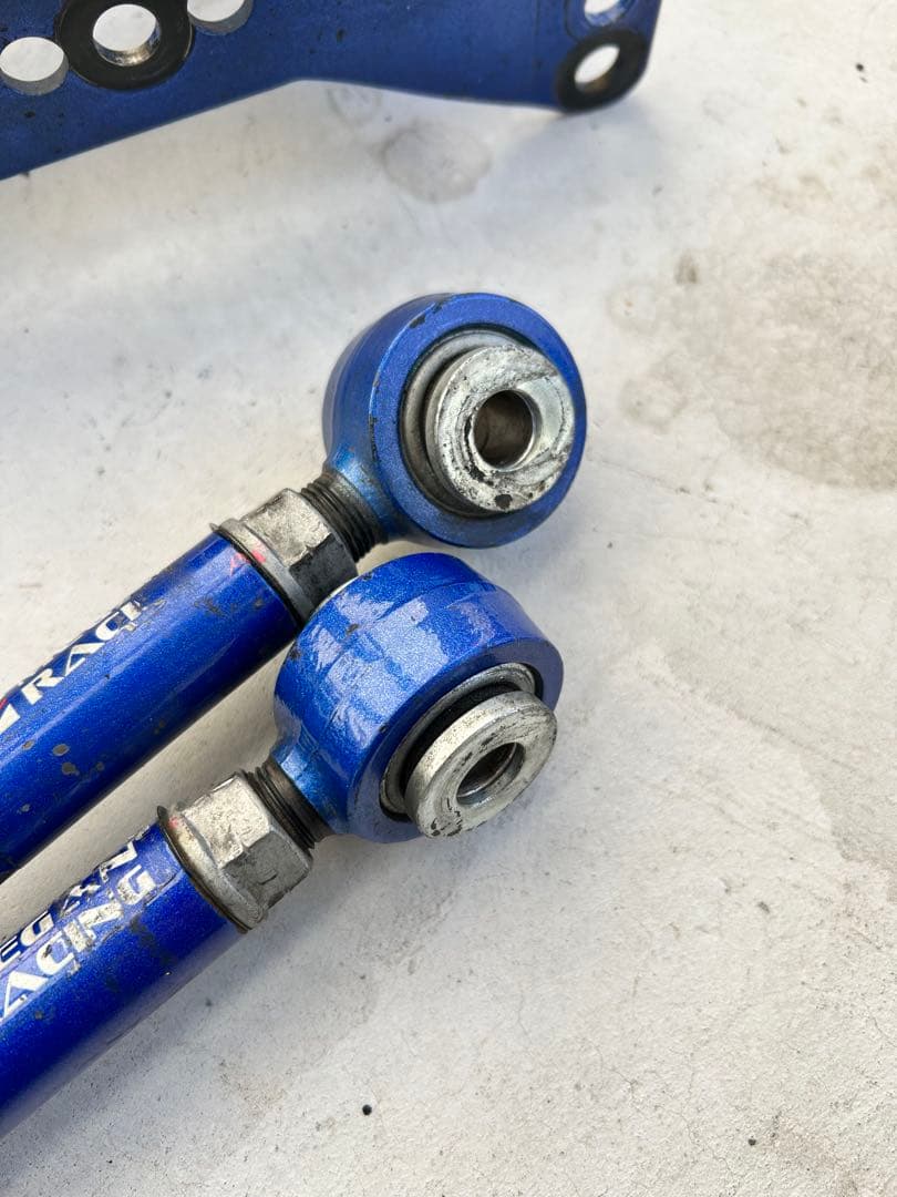 メーガンレーシング 86 grb vab vbhラテラルリンク　トーロッド