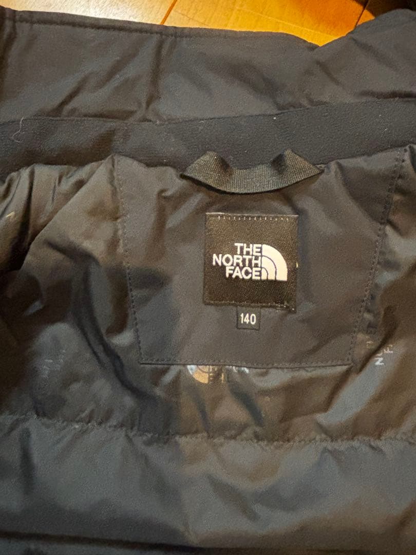 140 THE NORTH FACE 防水ジャケットとパンツセット