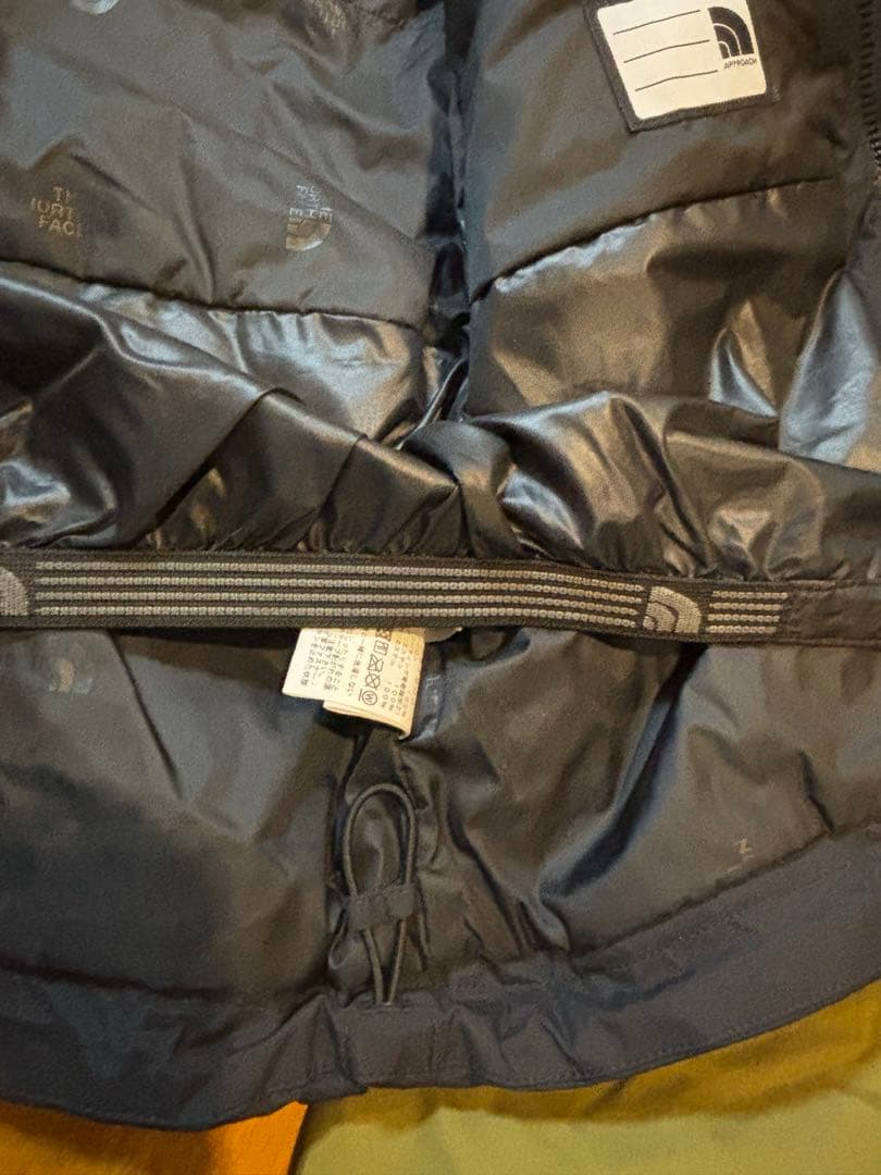 140 THE NORTH FACE 防水ジャケットとパンツセット