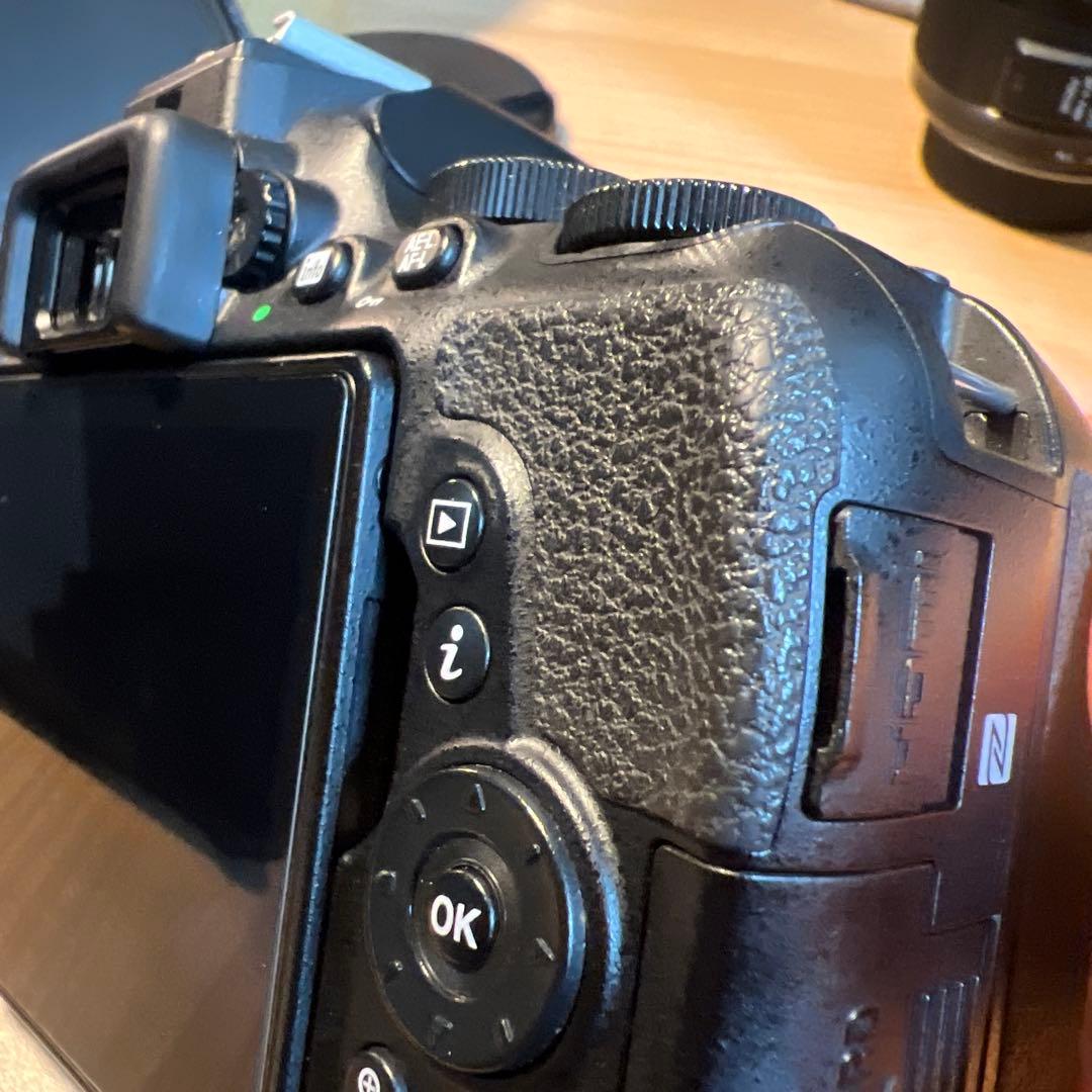 Nikon D5600 ダブルズームレンズキット レンズフィルター付