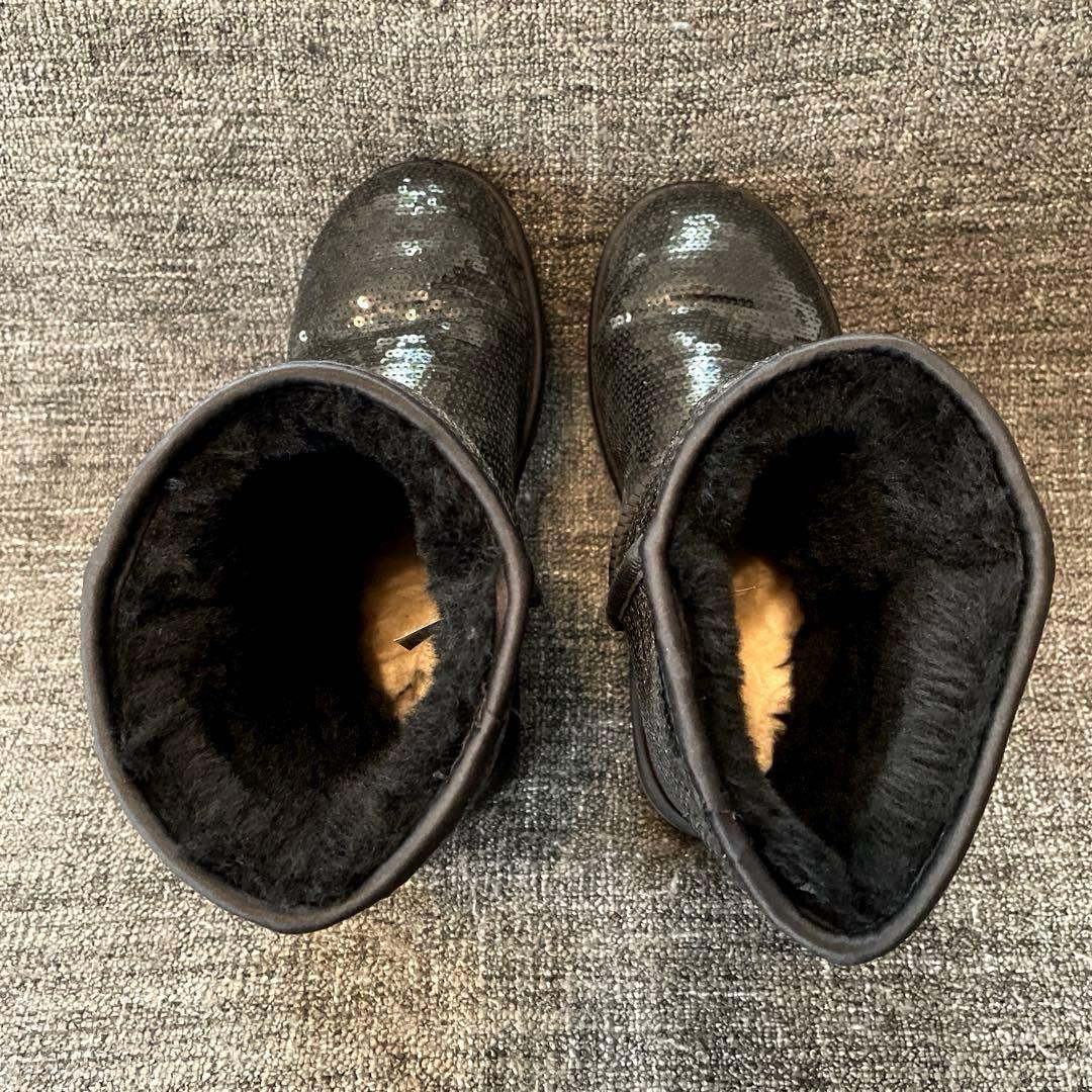 yuka^_^☆定価25800円 アグ クラシック ショート『24cm』☆