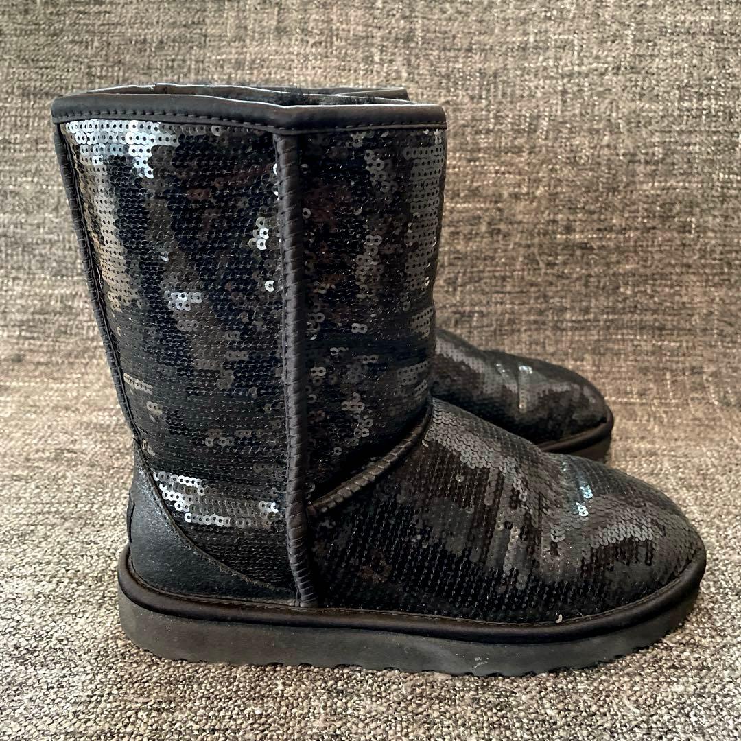 yuka^_^☆定価25800円 アグ クラシック ショート『24cm』☆