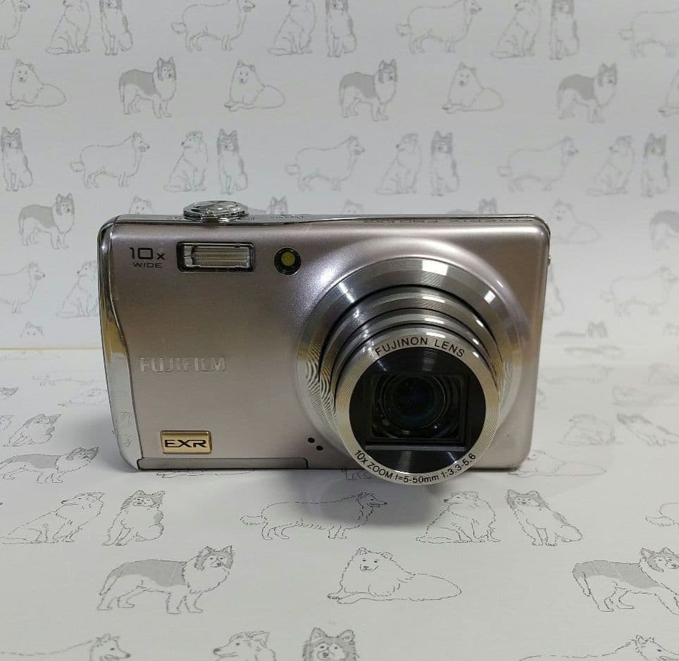 【RS53】FUJIFILM FINEPIX F80 デジカメ 本体