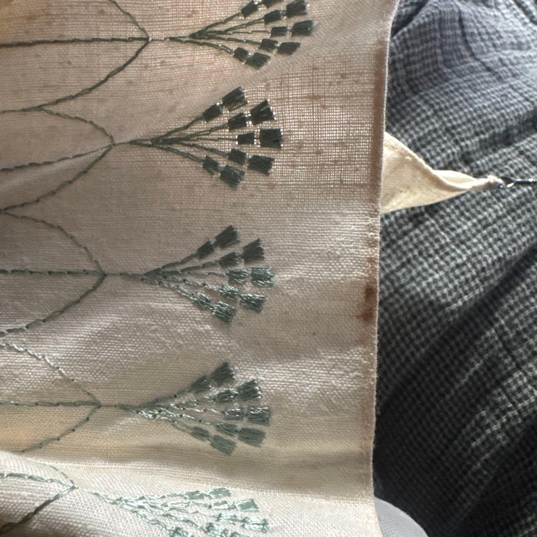 上品なビンテージ麻の折り畳み日傘　刺繍が涼しげ　カバー付　雅姫お好きな方にも