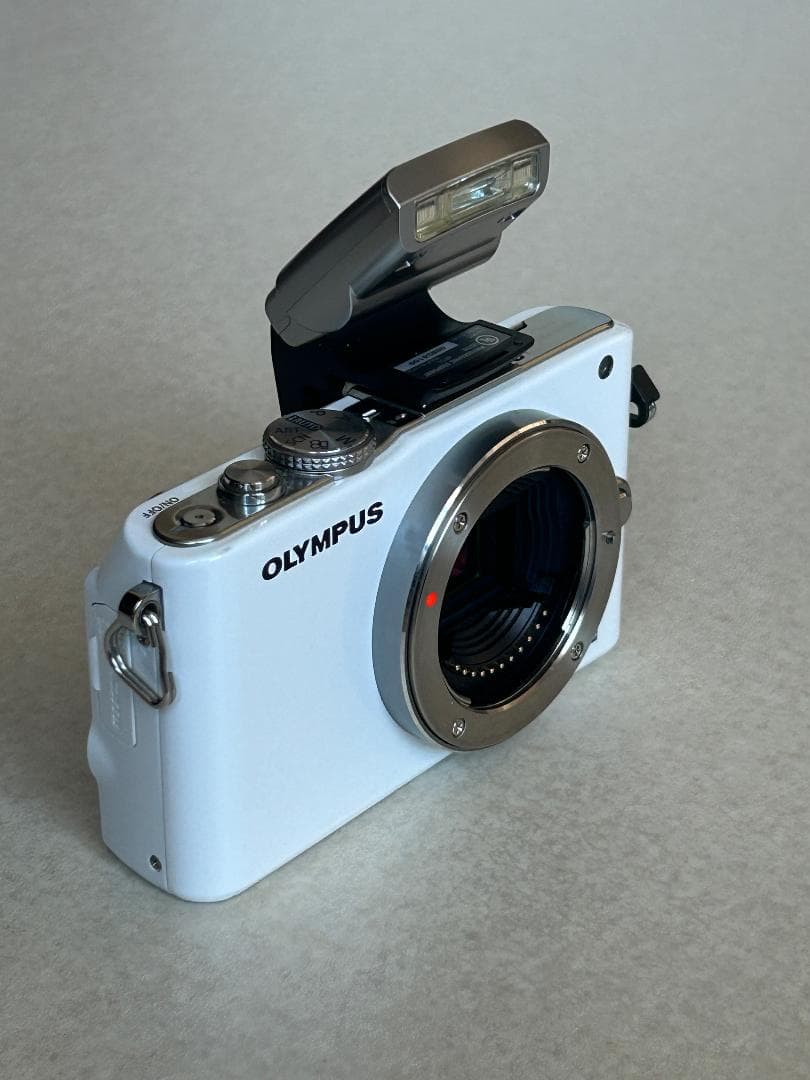 OLYMPUS PEN Lite E-PL3 ミラーレス一眼（ジャンク品）
