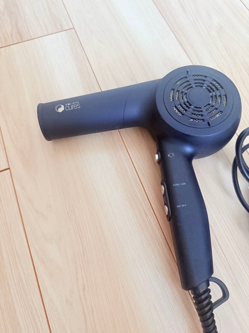 ホリスティックキュア　ドライヤー CCID-P01B