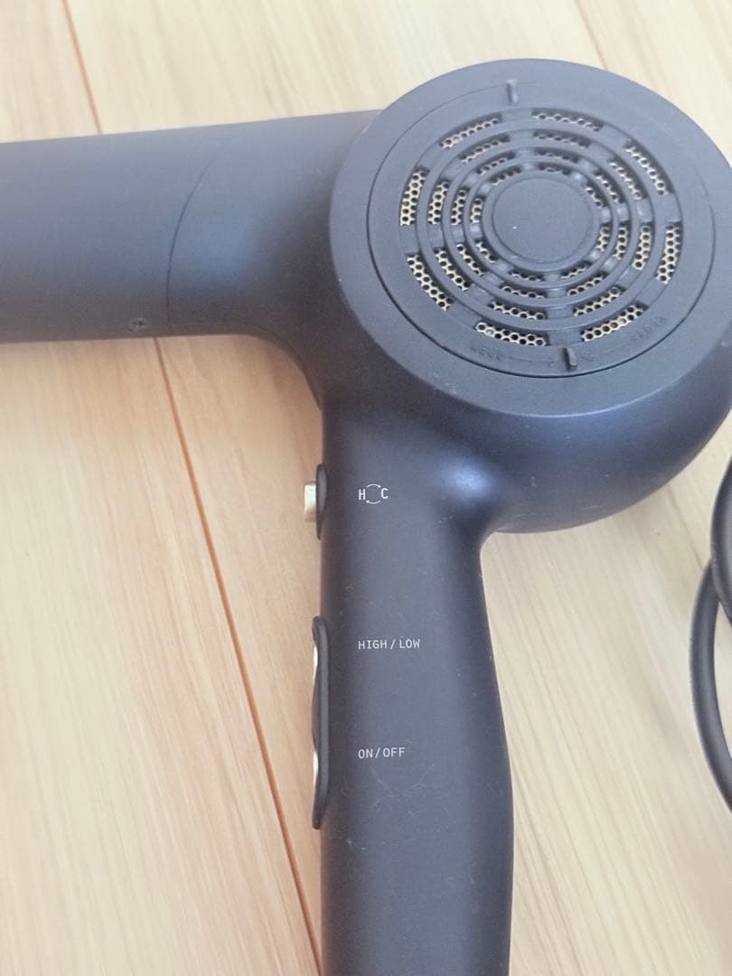 ホリスティックキュア　ドライヤー CCID-P01B