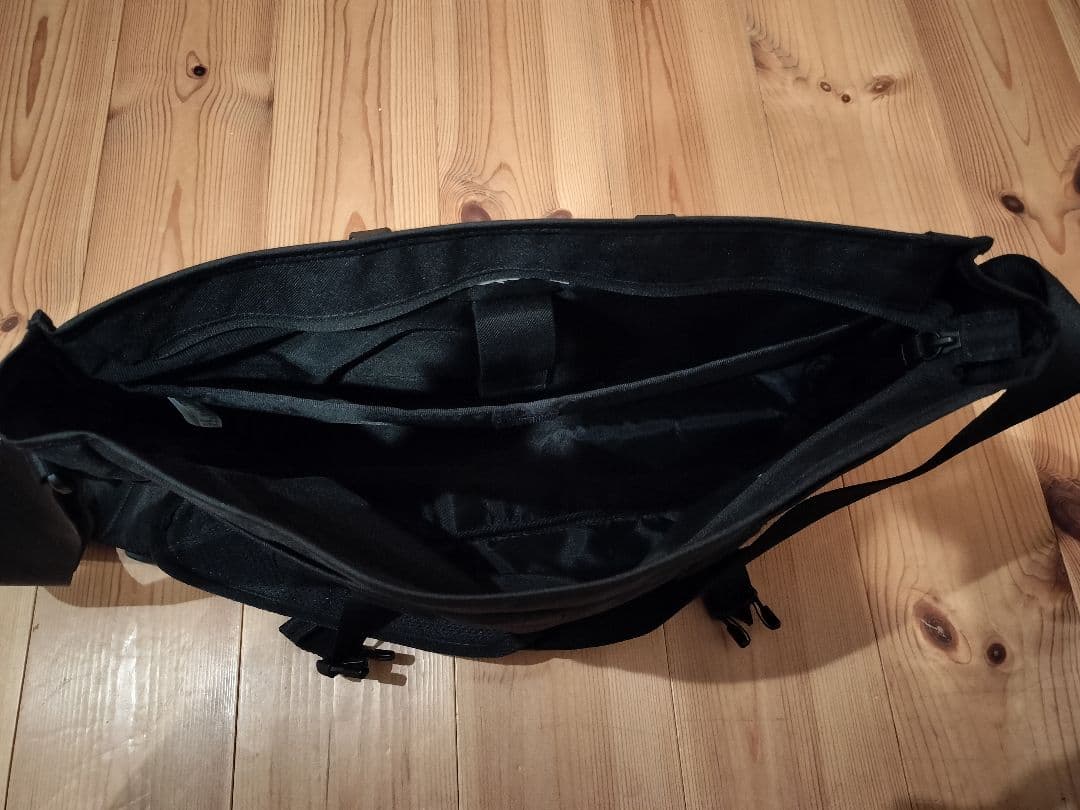 ノースフェイス　メッセンジャーバッグ