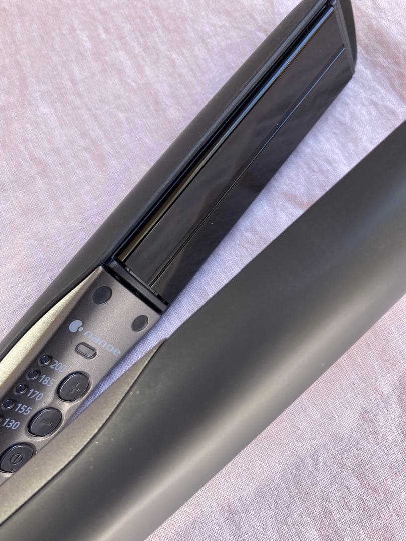 Panasonic ストレートアイロン　ナノケア　EH-HS0J