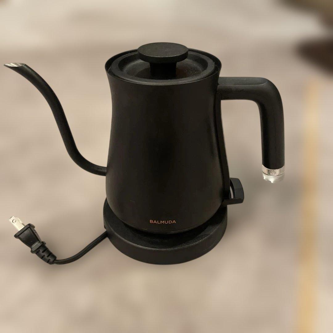 新品から40%割引！！ BALMUDA 電気ケトル ブラック 台座付き