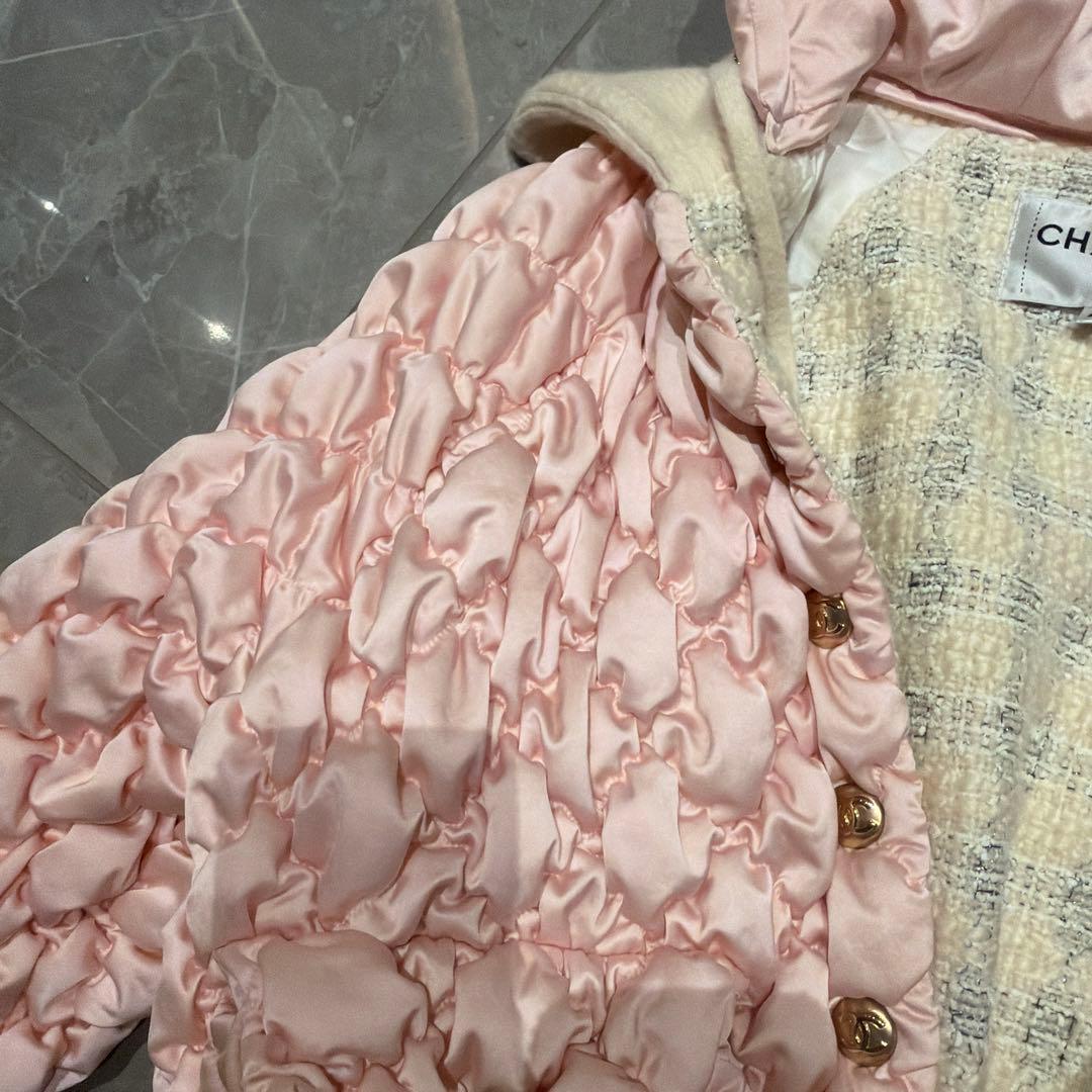 CHANEL フリルデザイン ピンクジャケット　ツイード
